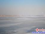一橋飛躍架南北 冰上再無險路人