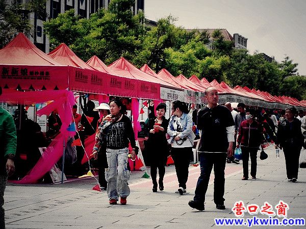 營(yíng)口老街不斷升級(jí) 吸引群眾游覽熱潮