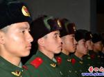 發揚雷鋒精神做雷鋒的接班人