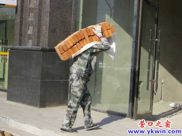 力工有錢途 月薪上萬元