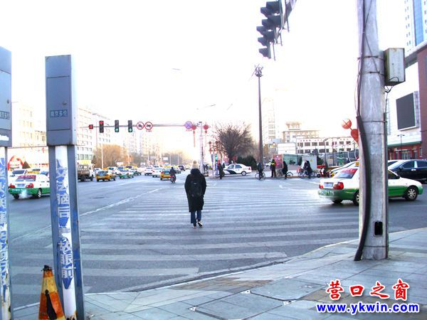 萬達(dá)廣場東北角攔路石球戰(zhàn)略轉(zhuǎn)移