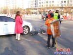 三八節：開車“婦女”撞倒騎車“婦女”
